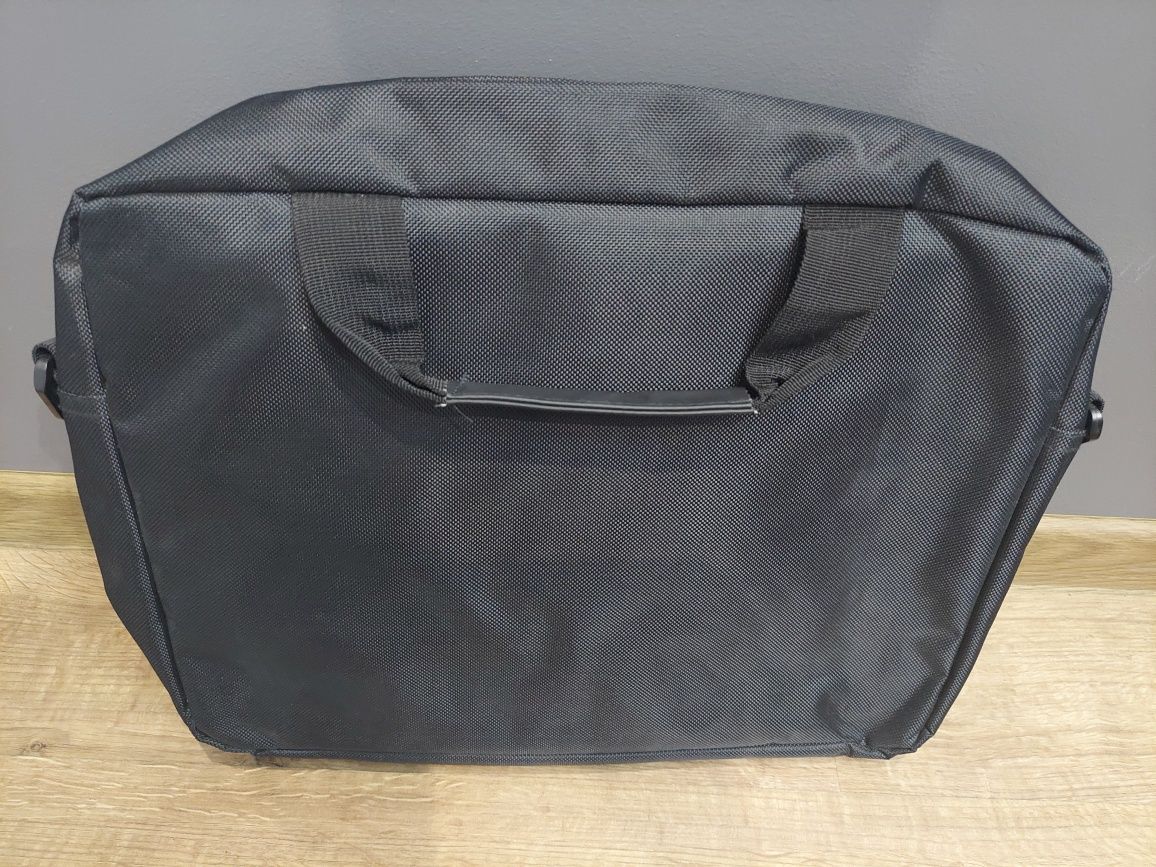 Torba na laptopa do 15,6 cala. Jak nowa.