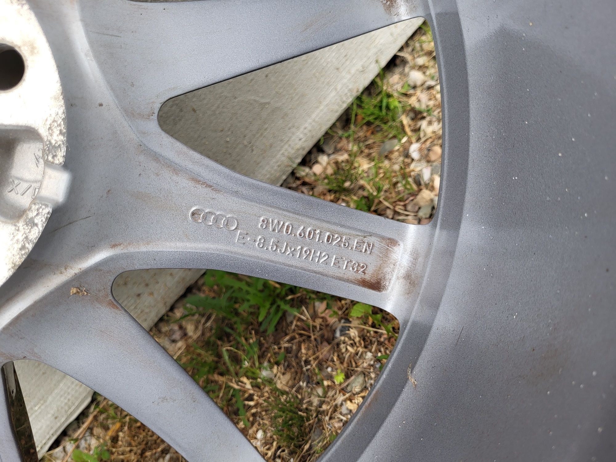 Felga Aluminiowa AUDI A4 A5 F5 8W 8W0