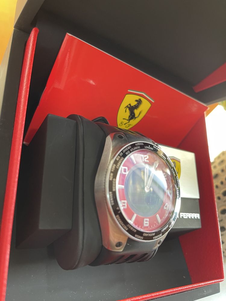 Relógio Ferrari - Scuderia Ferrari World Time RED