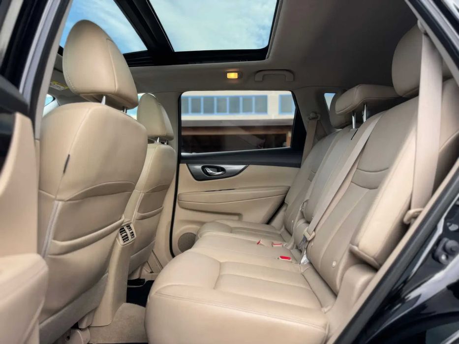 Nissan X-Trail      2015