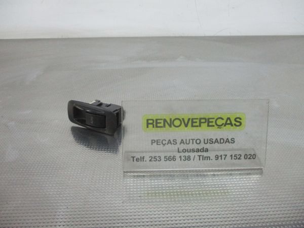 Comando / botão / interruptor vidros trás esquerdo TOYOTA Corolla Hatc