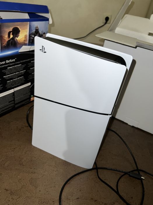 Sony PlayStation 5 Slim Digital Edition 825GB White