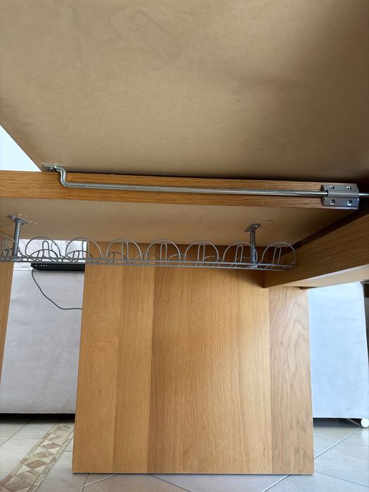 Secretária para escritório