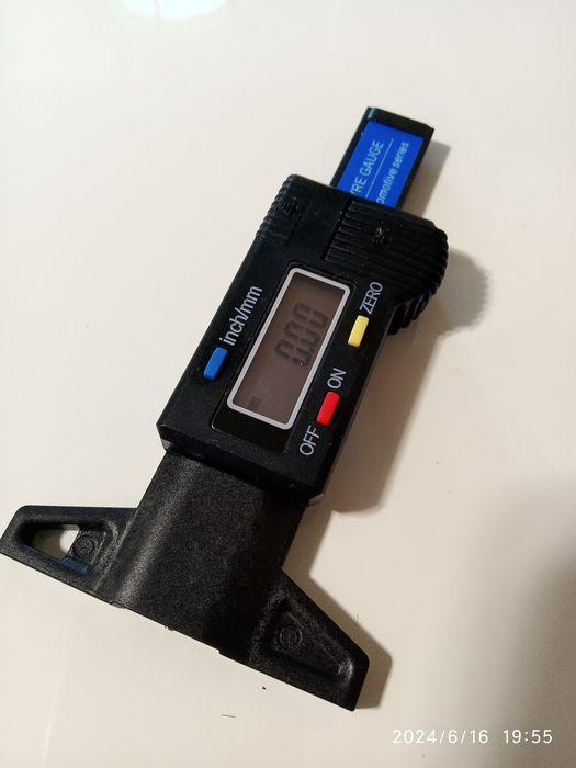 Измеритель глубины протектора шин.  Датчик износа  шин АВТО-МОТО