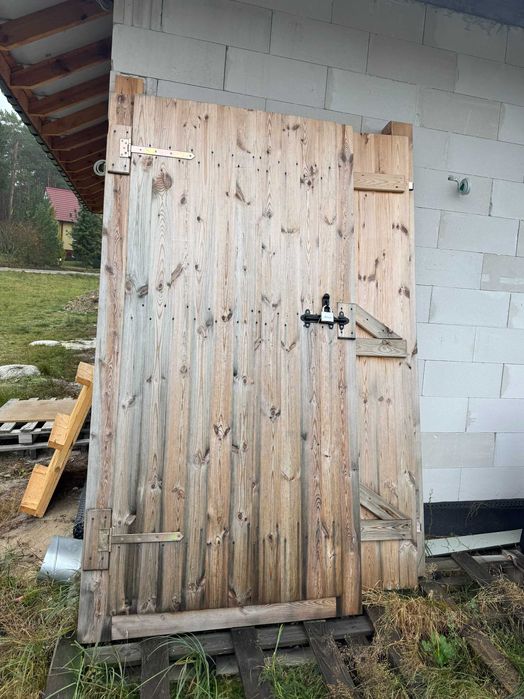 Drzwi budowlane tymczasowe z ościeżnicą/futryną 100x230 oraz 140x240