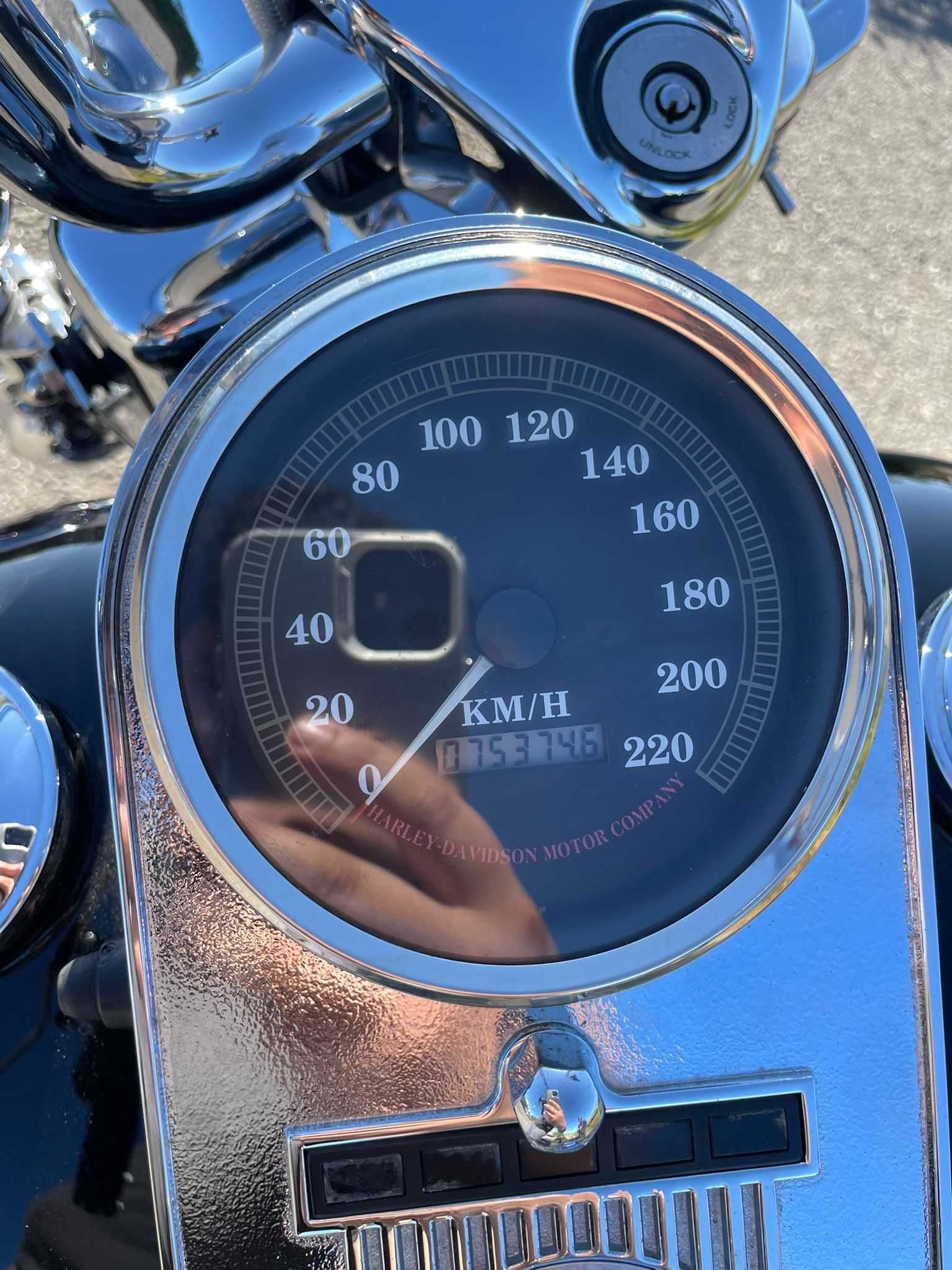 Harley Davidson Road King Chicano Style