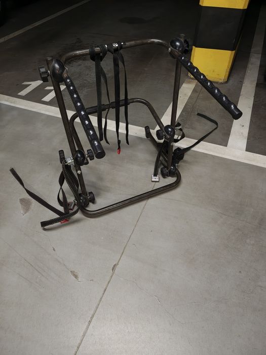 Uchwyt rowerowy na klapę bagażnika