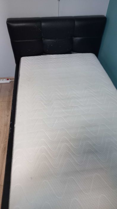 Łóżko jednoosobowe 90x200 z materacem i stelażem