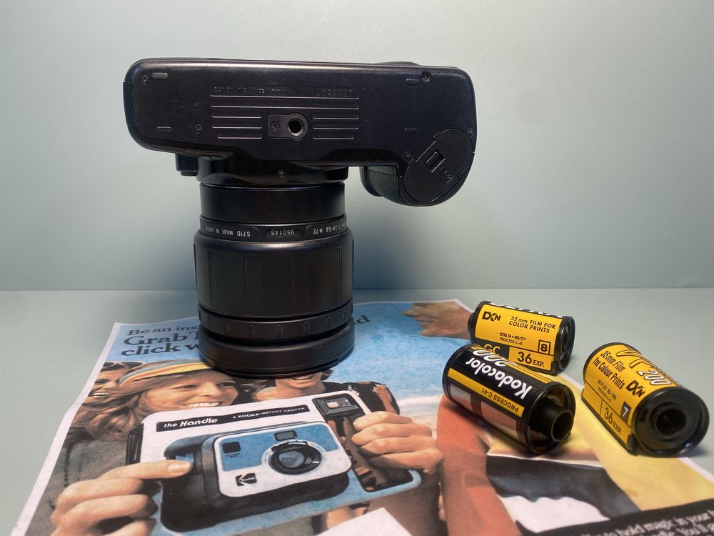 Canon EOS 1000F - 28-200mm f3.8-5.6, aparat analogowy, zadbany