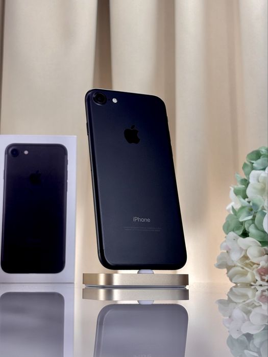 Рідкість: Практично Новий iPhone 7 2019 Neverlock (Магазин Гарантія)