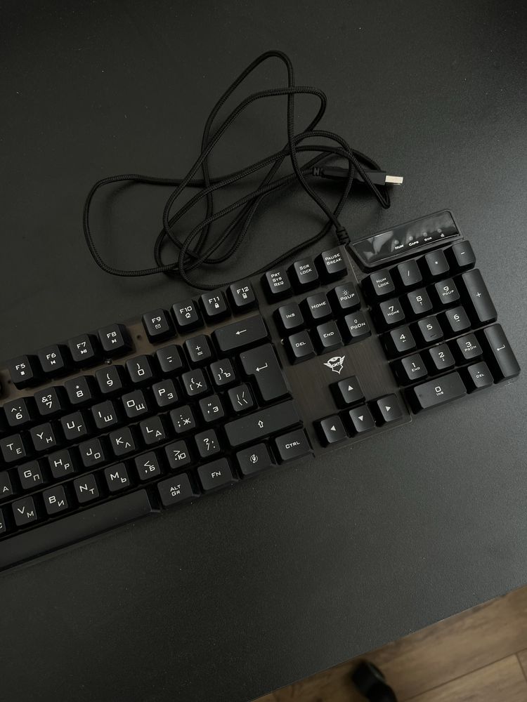 Ігрова клавіатура GXT
