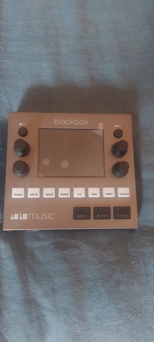 1010Music Blackbox Sampler/looper/granular c decksaver, stand e case