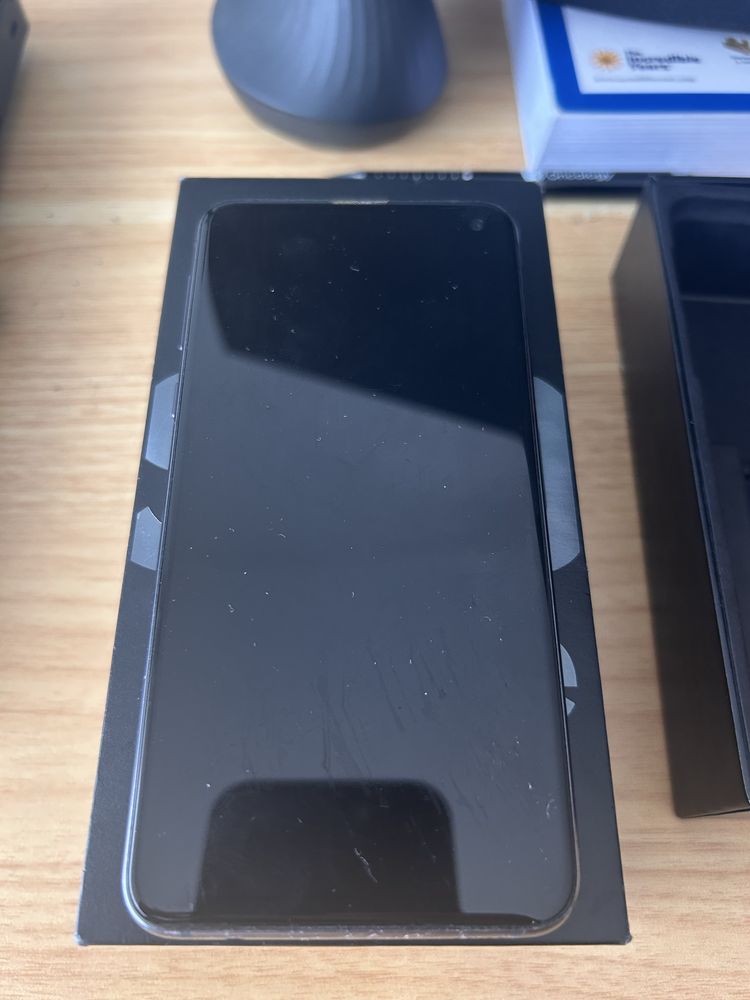 samsung galaxy s10e