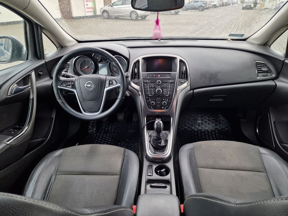 Opel Astra J 1.3 Cdti Cosmo Navi Klimatronik Czujniki Przód Tył Chrom