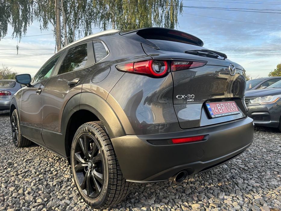 В продажі Mazda CX-30