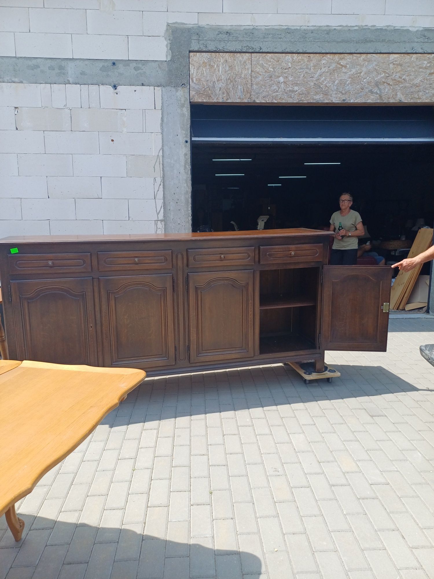 Bardzo duża drewniana komoda