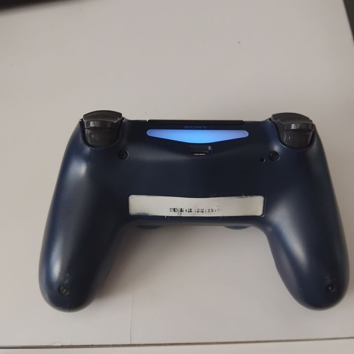 Konsola ps4 slim