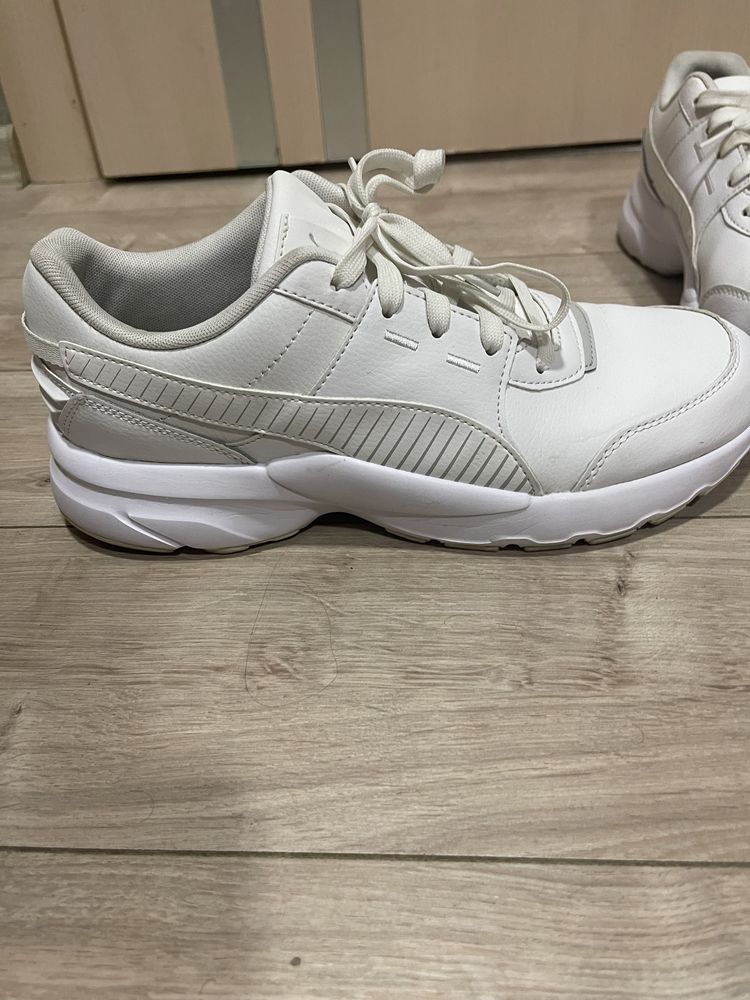Кросівки шкіряні білі Puma FUTURE RUNNER 43р, кросовки кожаные  Пума