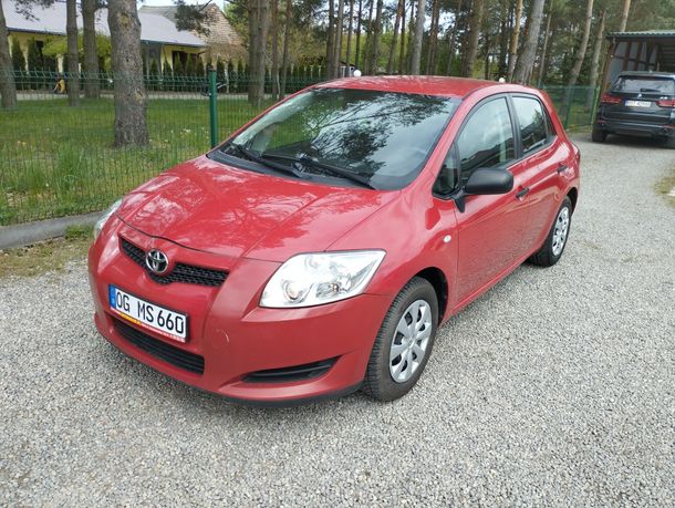 Toyota Auris 1.3 Basis 2010/11r*Bezwypadkowy *Opłacony*