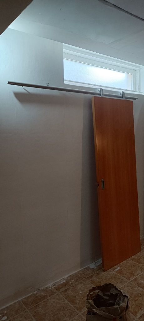 Vendo calha para porta