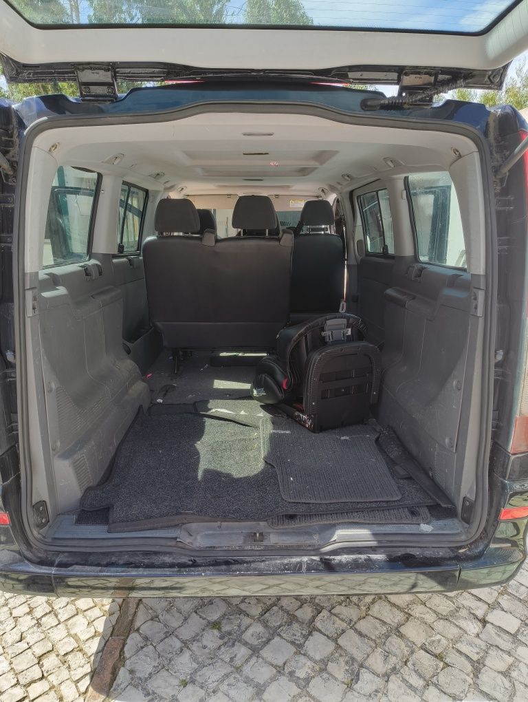 Mercedes Vito Minibus 9 lugares 2.2L