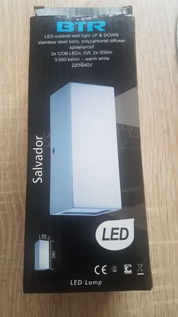 Lampa kinkiet zewnętrzna LED góra dół