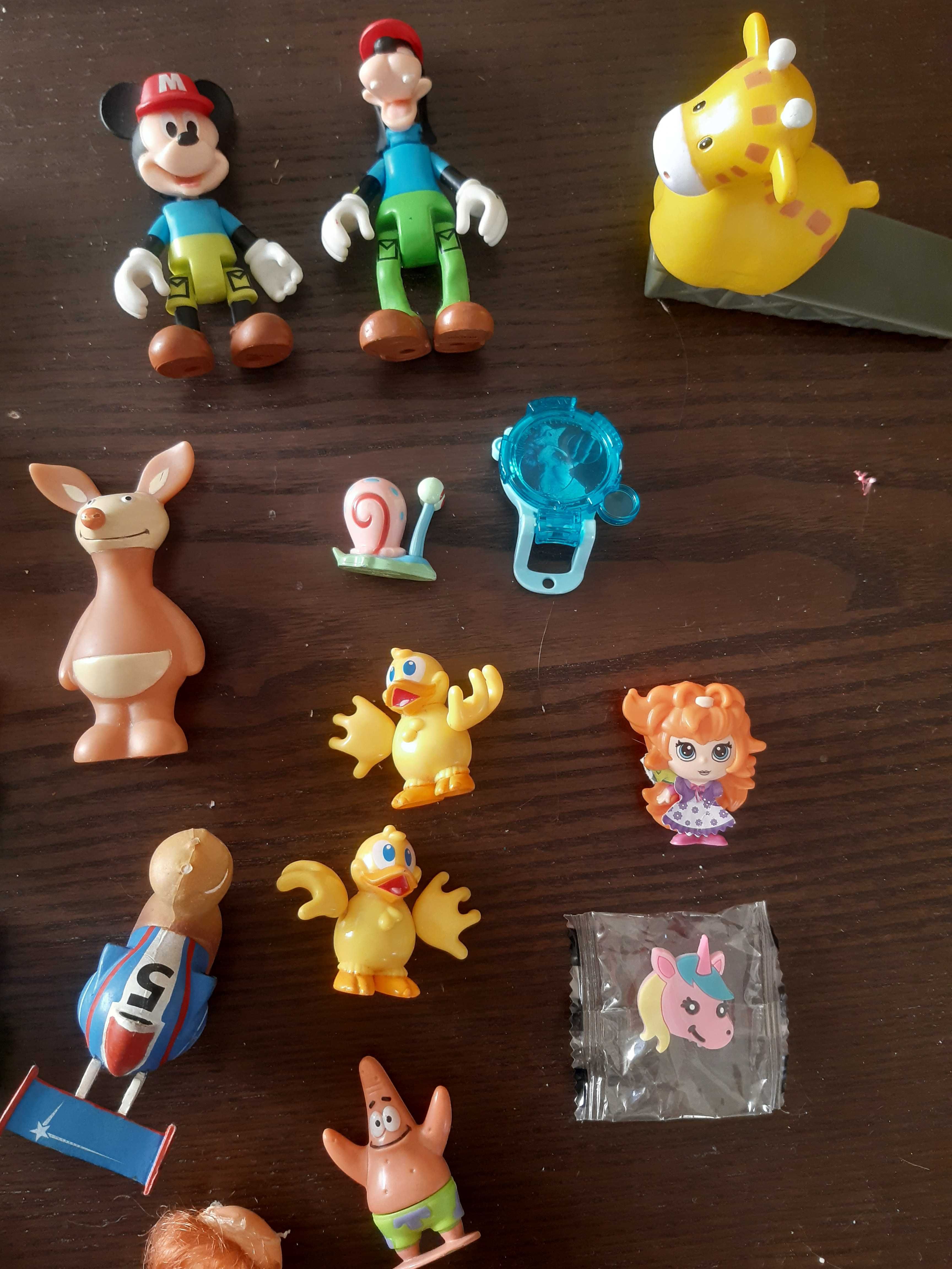 Conjunto de várias figuras-Patrulha pata, Piny pons, Mickey, Pateta