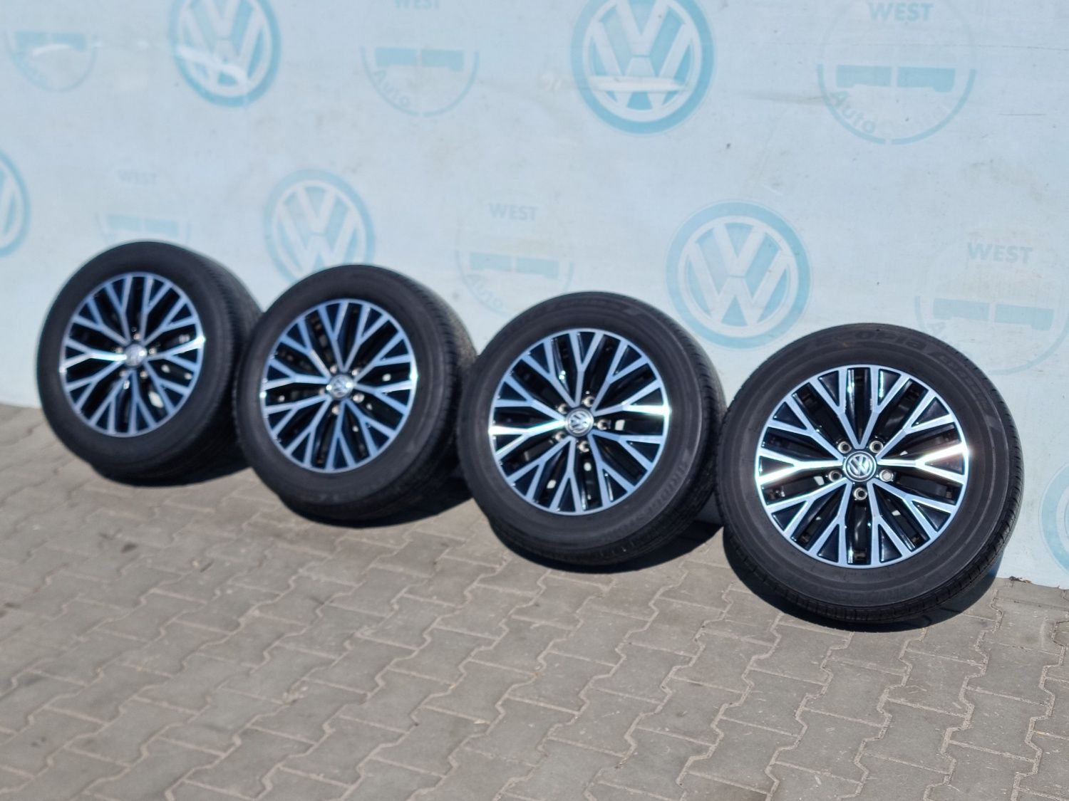 Диски R16 Jetta MK7 Golf 5.112 6.5Jx16H2 ET46 з шинами 205 60 16