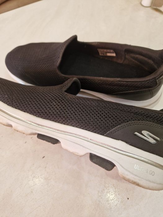 Лофери, фірма Skechers, 39 розмір, чорного кольору