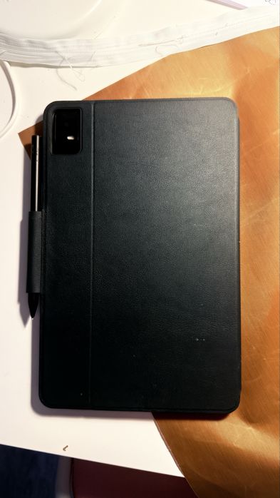 Tablet TCL com caneta