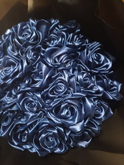 Квіти ручної роботи атласні рози 25 штук