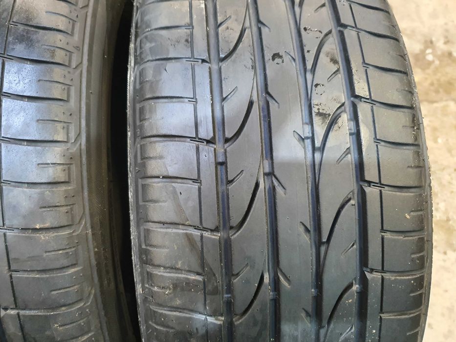 225 / 45 R 19  Bridgestone