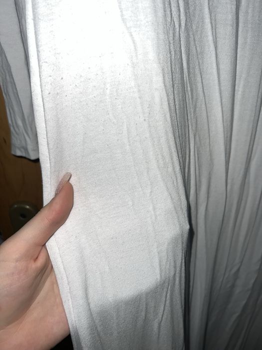 Біла пляжна сукня з відкритою спиною