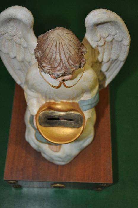 Копілка скринька церковна для пожертв жертовник