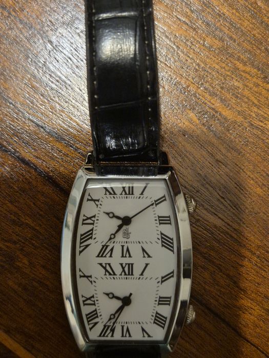 Relogio Emirates Dual Time Quartz