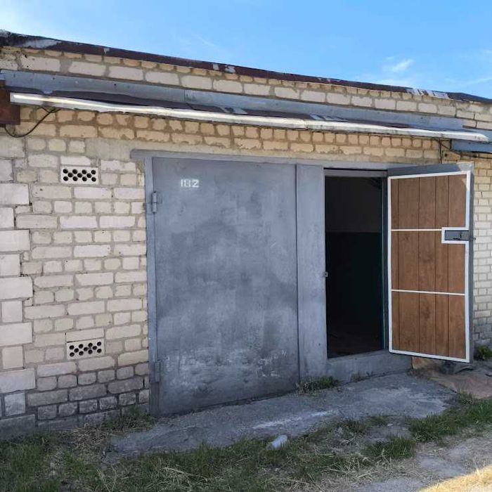 Продам гараж 45м2 з оглядовою ямою, погребом та кімнатою відпочинку