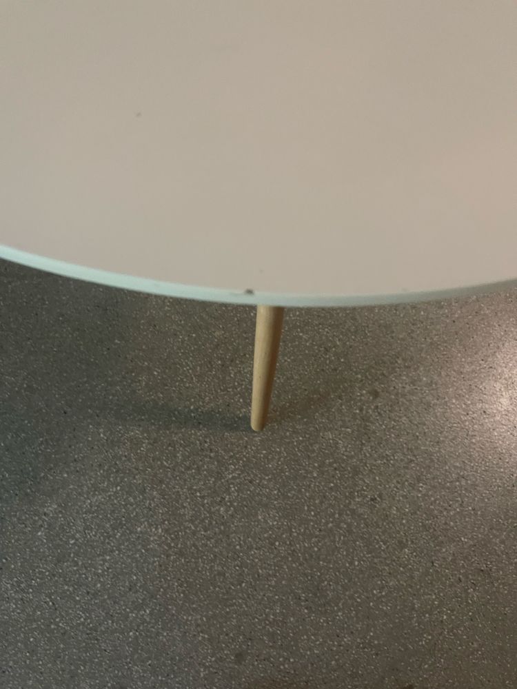 stol okrągły plus 2 krzesła