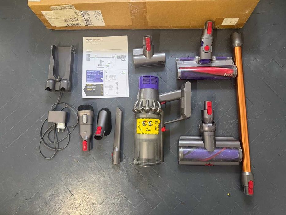 Пилосос Dyson V10 Absolut б/у чудовий стан оригінал