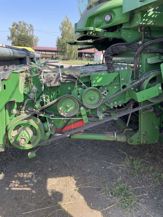 Продається комбайн Джон Дір S670 з зерновою жаткою