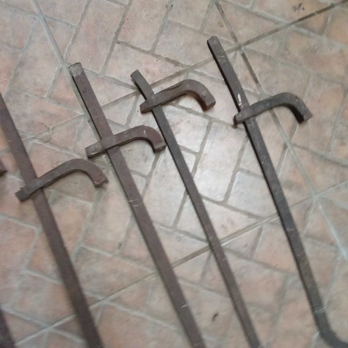 Grampos para madeiras, marcenaria   e construção civil