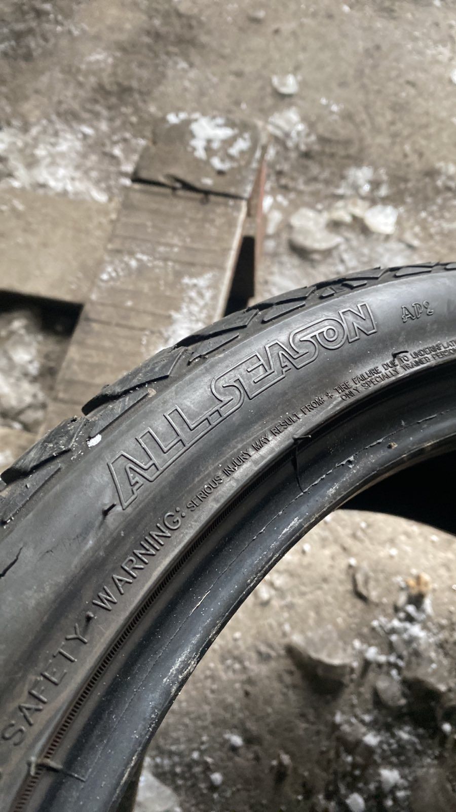 215.40.17 Maxxis 2шт БУ шини резина з Европи БВ склад Харків Шиномонта