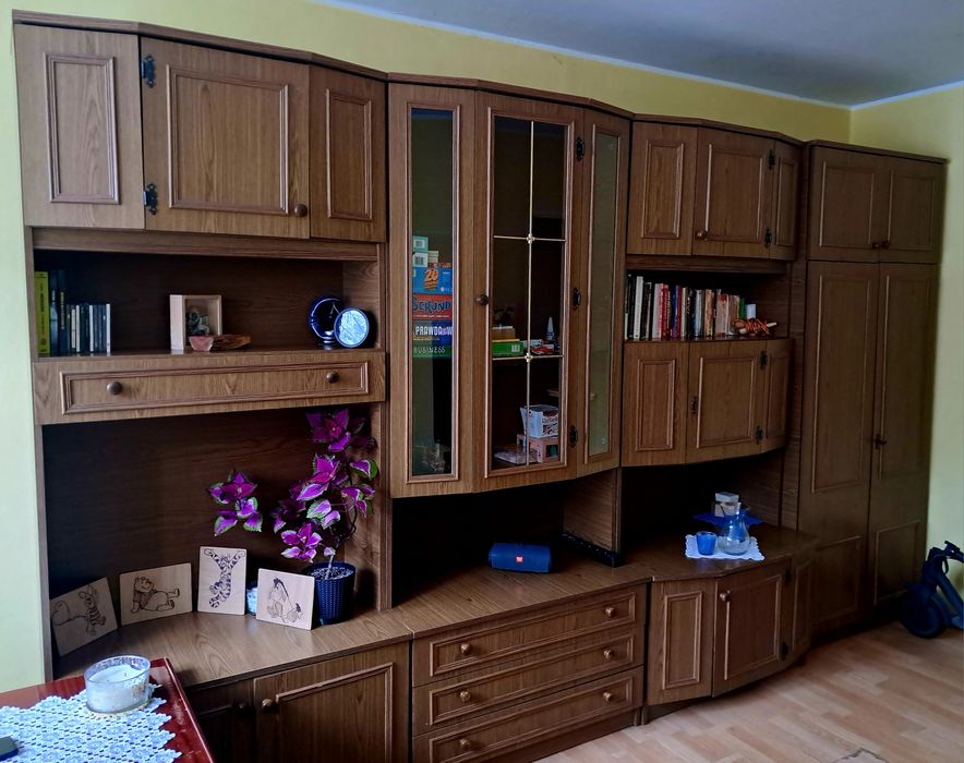 Meblościanka drewniana