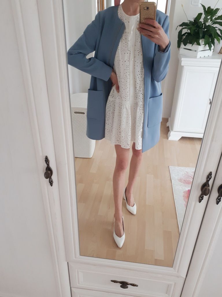 Niebieski płaszcz H&M S