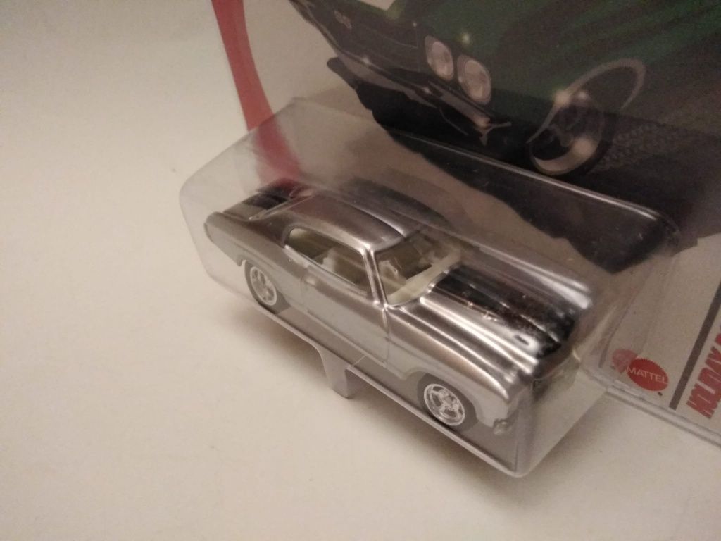 Hot Wheels nowy 70 Chevelle SS Holiday Rods