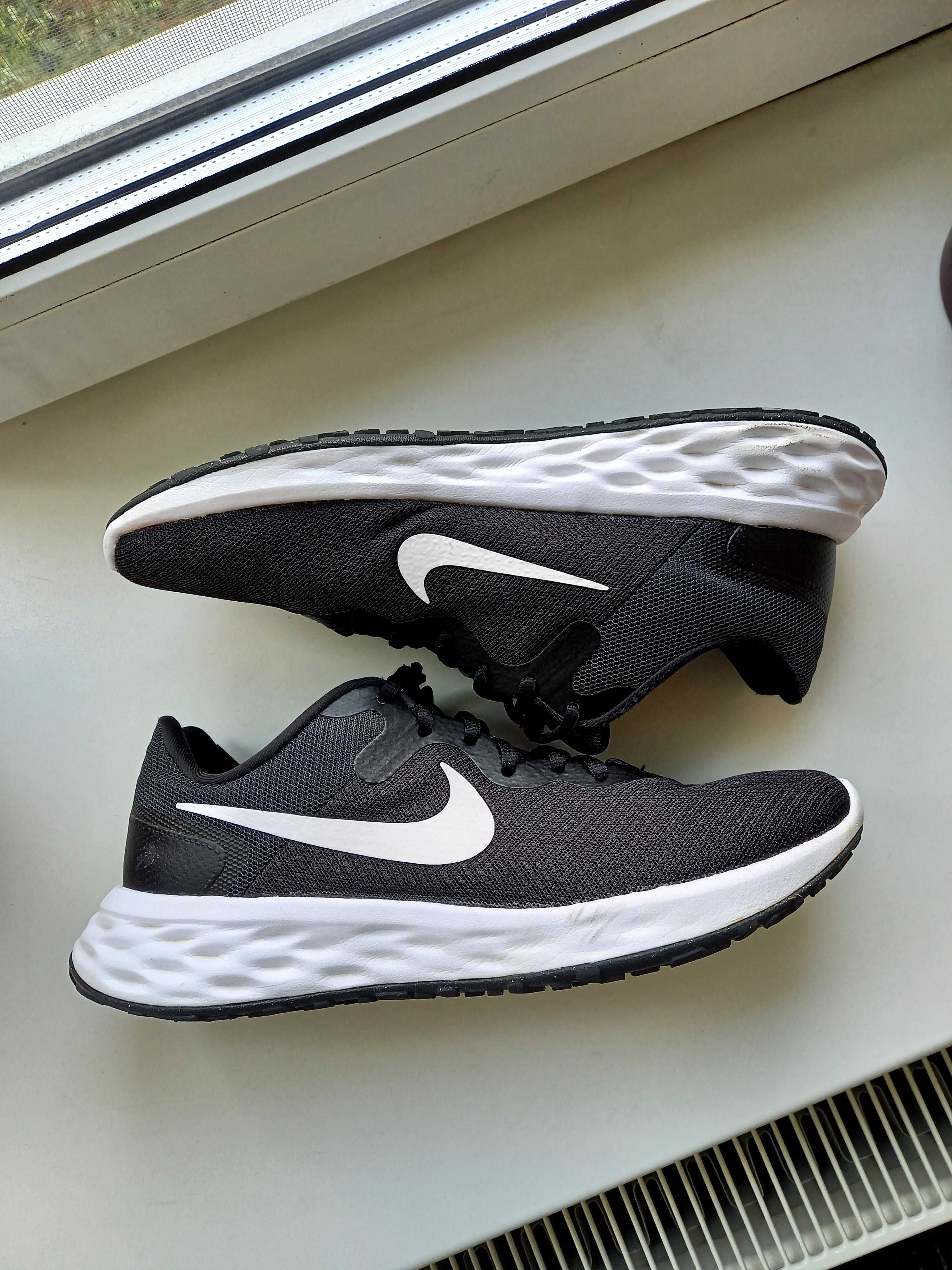 Кросівки Nike Revolution 6 44 розмір 28,5 см