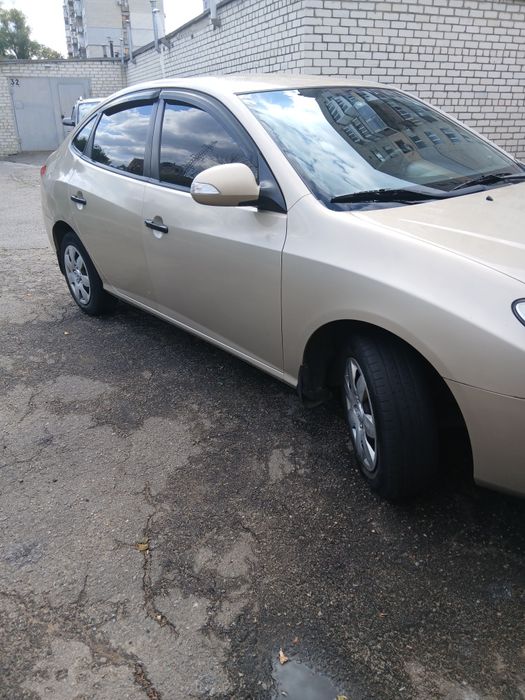 Продам хюндай элантру 2010 год Владею авто  10 лет