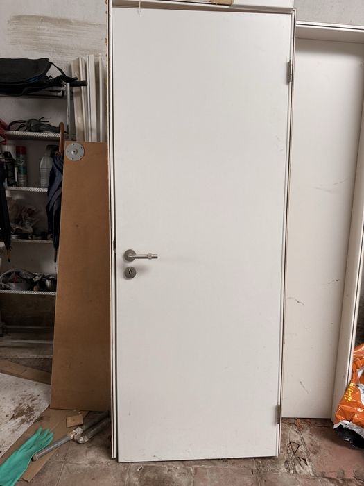 Portas standard brancas novas