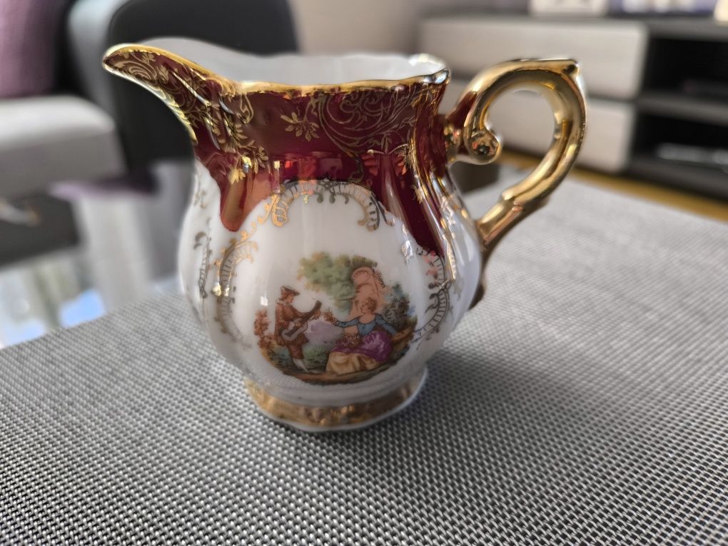 Serwis na 12 osób włoska porcelana