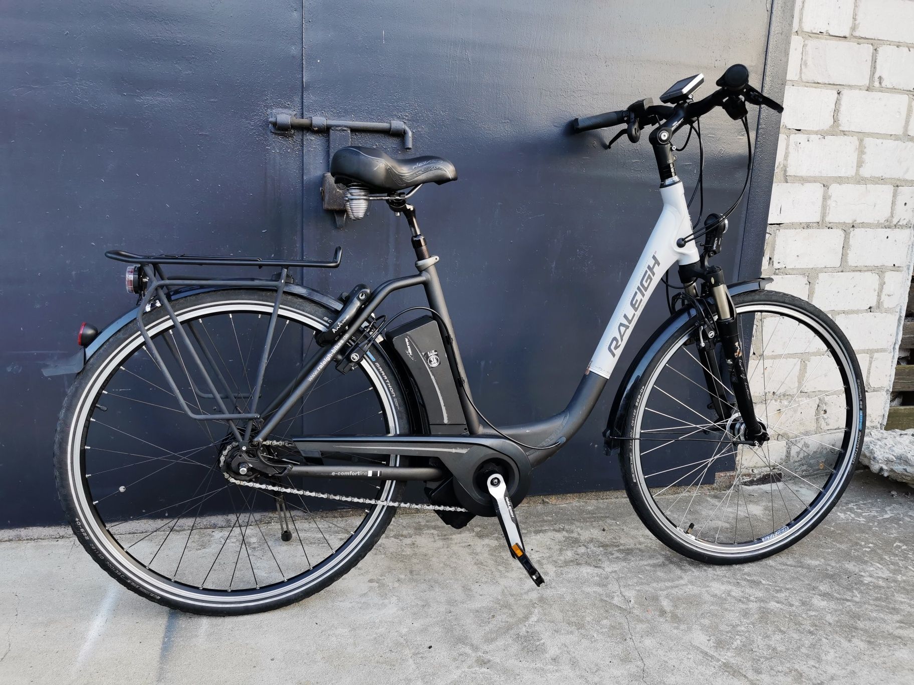 Електровелосипед!Дамка. "Raleigh"28 колеса. ГІДРАВЛІКА!