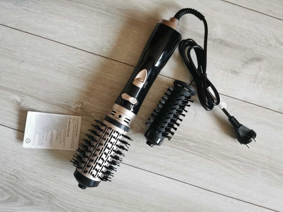 Фен-щітка обертова